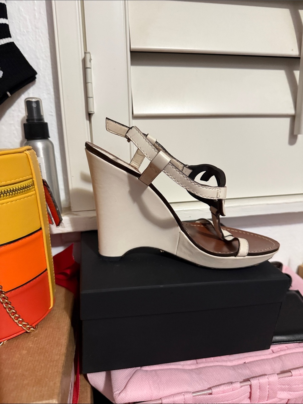 Auth Gucci GG Sandals - Picture 6 of 9